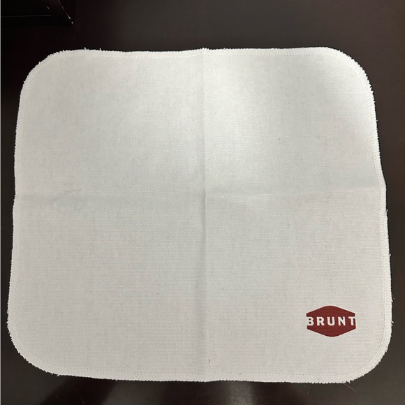 Brunt Shoe Dust & Polish Cloth 12” x 13“ NEW - Picture 1 of 2